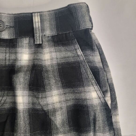 Kendall & Kylie Black and White Plaid Wide Leg Pants - Picture 5 of 9